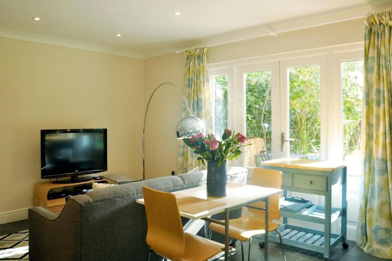 Immaculate Quiet Coach House In Garden Birmingham Villa Exterior photo